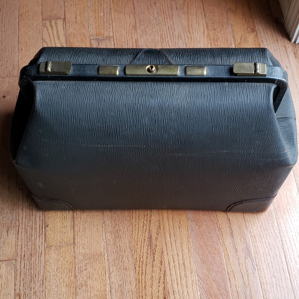 Vintage Shwayder doctor's bag